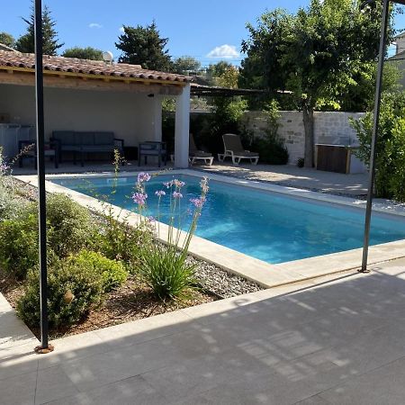 فيلا La Maison D'Angele Saint Remy De Provence المظهر الخارجي الصورة